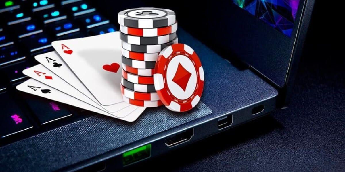 Rolling the Dice: Discover the Jackpot Experience at Your Go-To Casino Site